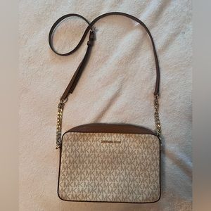 Michael Kors crossbody